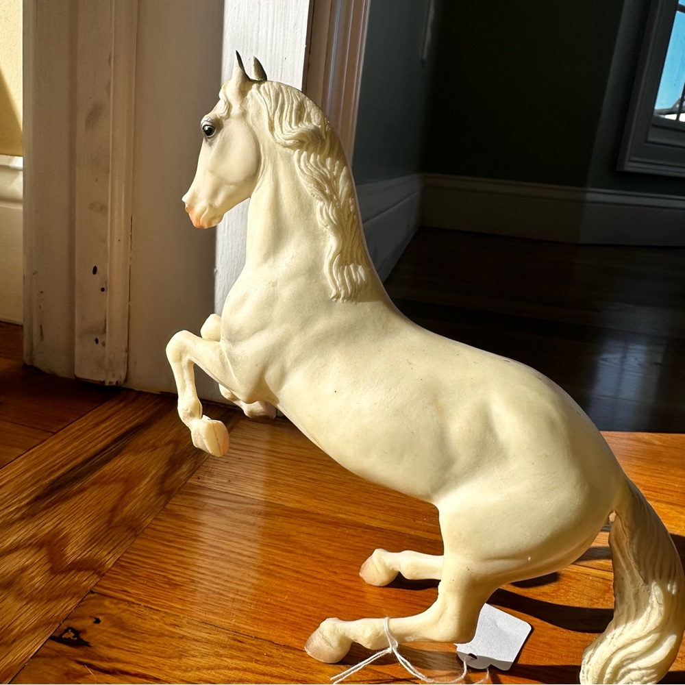 Vintage Breyer Rearing Lipizzan Stallion Alabaster #620 7.5" - Picture 5 of 14